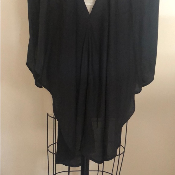 Zara long sleeve blouse with open back - Picture 5 of 7